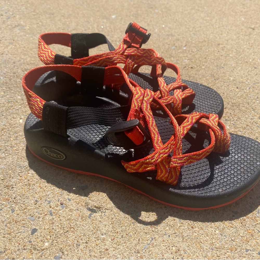 Lot of 2 Chaco Choco’s Sandals one Blue and one Orange - Picture 5 of 11